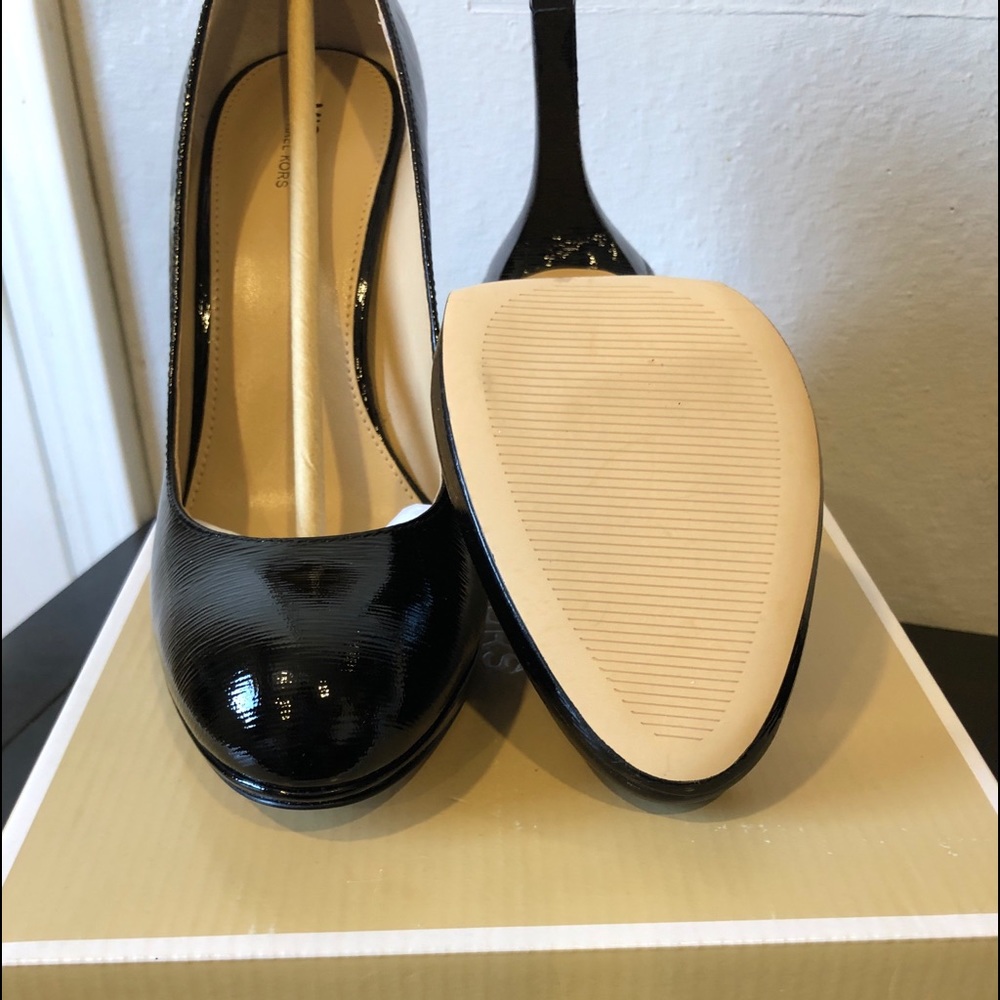 Michael Kors Leather Heels - Picture 3 of 3